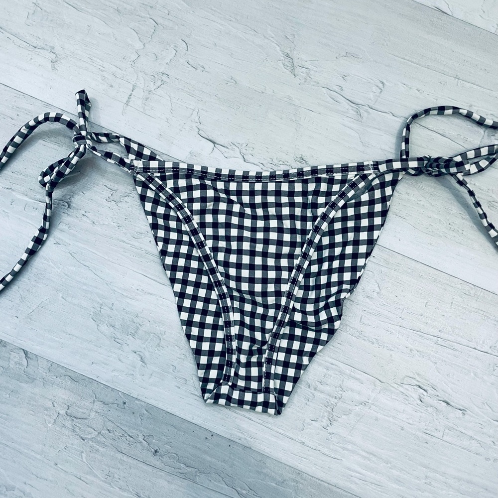Montce swim bottom 🌸